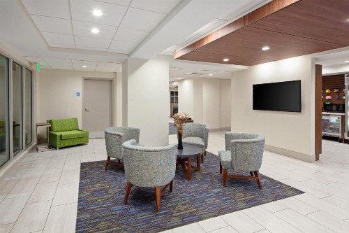Holiday Inn Express Hotel & Suites San Diego-Escondido an IHG Hotel - image 6