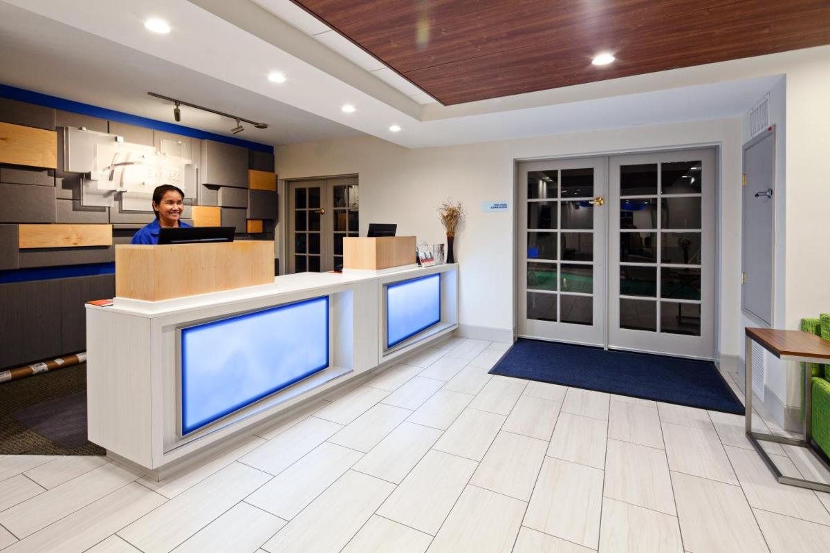 Holiday Inn Express Hotel & Suites San Diego-Escondido an IHG Hotel - image 7