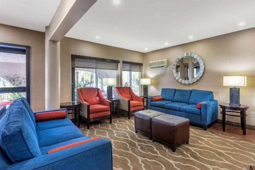 Comfort Inn Escondido San Diego North County - image 1