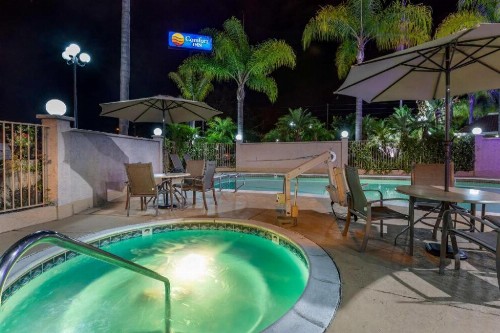 Comfort Inn Escondido San Diego North County - image 4