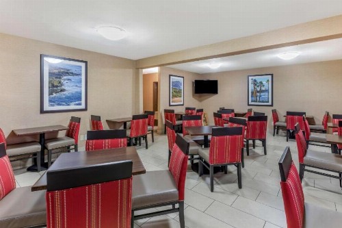 Comfort Inn Escondido San Diego North County - image 9