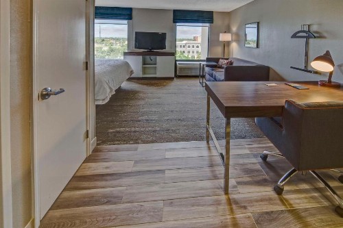 Hampton Inn & Suites Fort Myers Estero - image 2