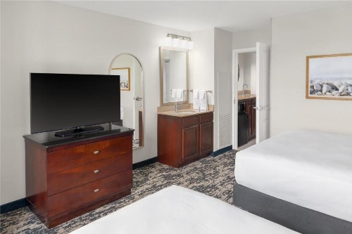 Embassy Suites Fort Myers - Estero - image 30