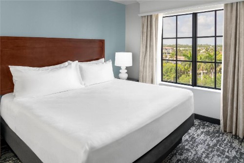 Embassy Suites Fort Myers - Estero - image 43