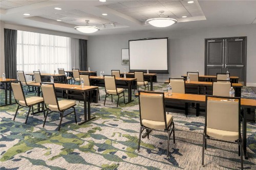 Embassy Suites Fort Myers - Estero - image 47