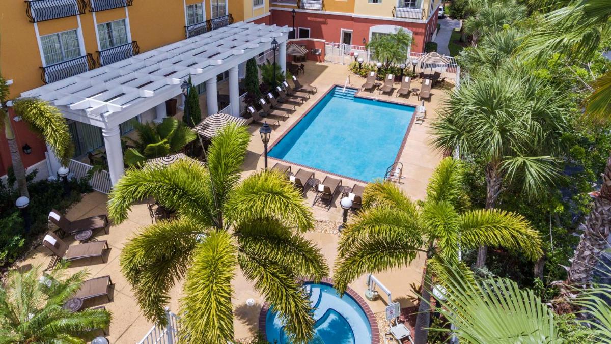 Hyatt Place Coconut Point - image 2