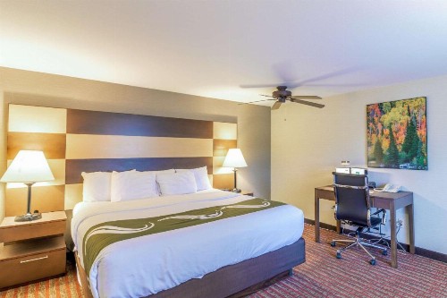 Quality Inn near Rocky Mountain National Park - image 11