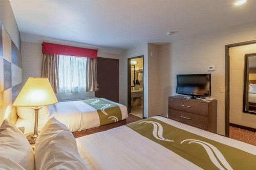 Quality Inn near Rocky Mountain National Park - image 22
