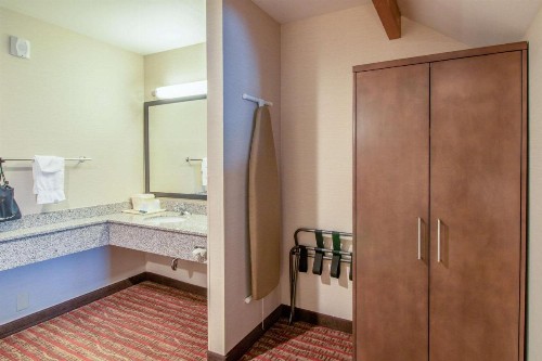 Quality Inn near Rocky Mountain National Park - image 23
