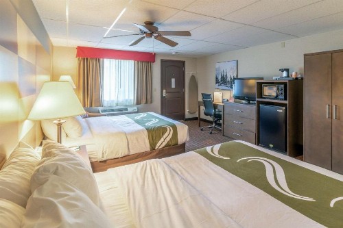 Quality Inn near Rocky Mountain National Park - image 24