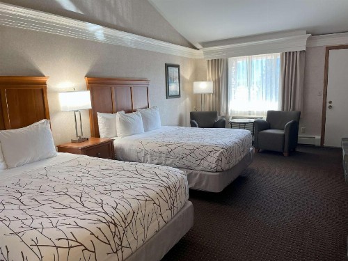 Best Western Plus Silver Saddle Inn - image 39