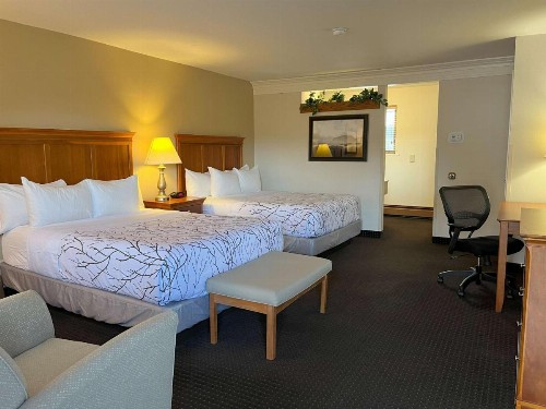 Best Western Plus Silver Saddle Inn - image 44
