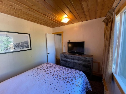 Estes Mountain Lodge - image 2