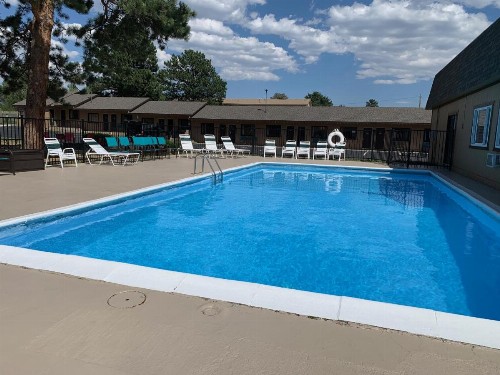 Estes Mountain Lodge - image 7