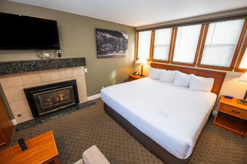 Blue Door Inn - image 48