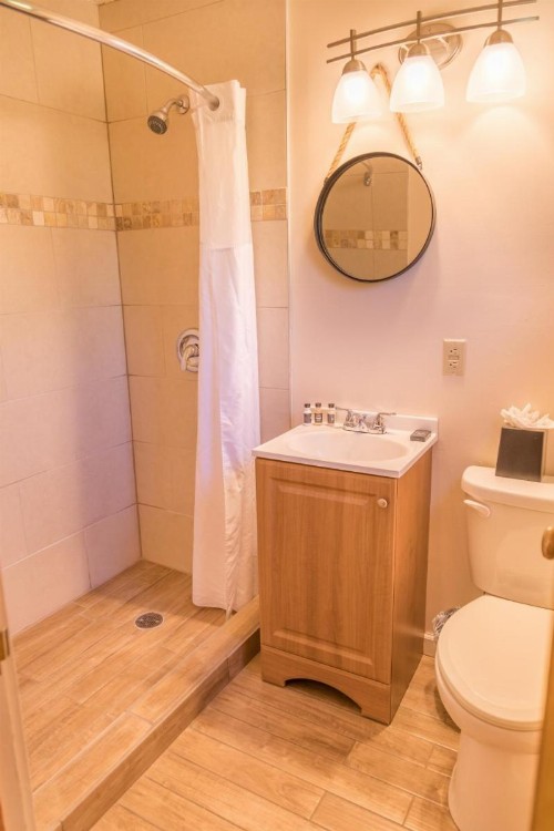 Alpine Trail Ridge Inn - image 17