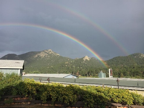 Alpine Trail Ridge Inn - image 4