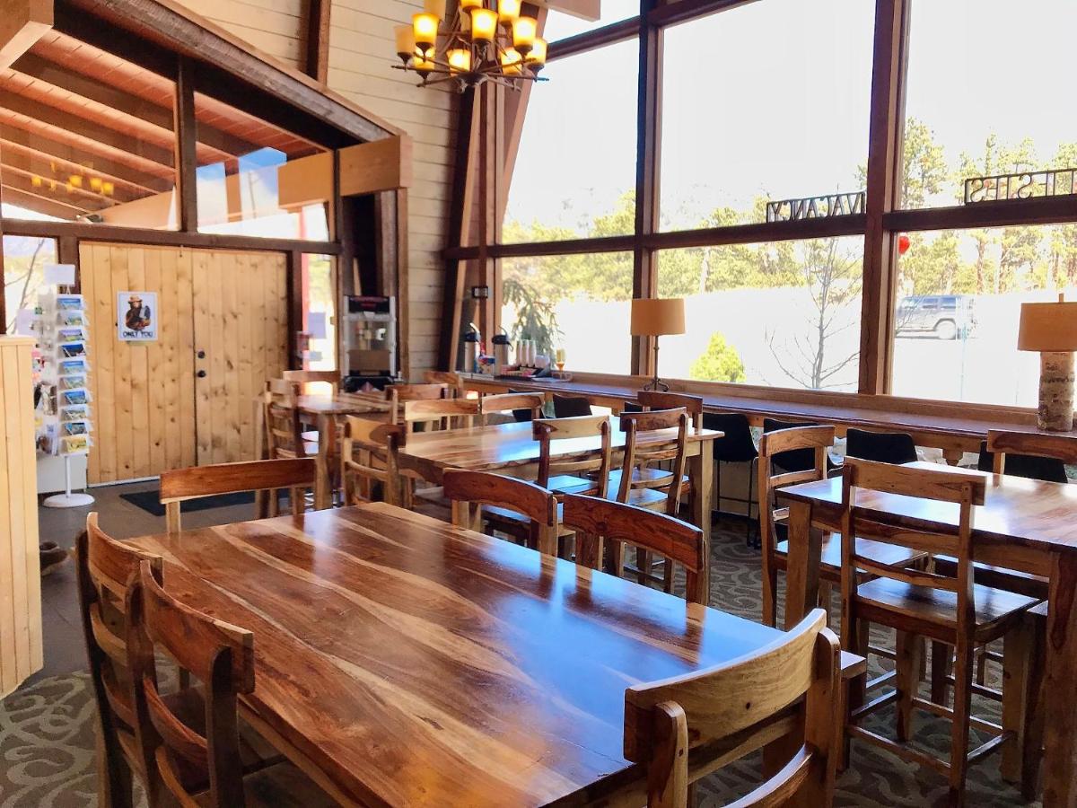 Hotel Estes - image 6