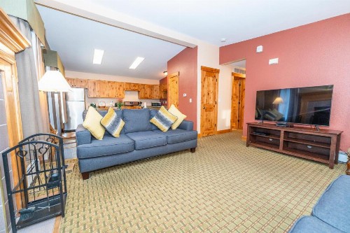 Silver Moon Inn - image 19