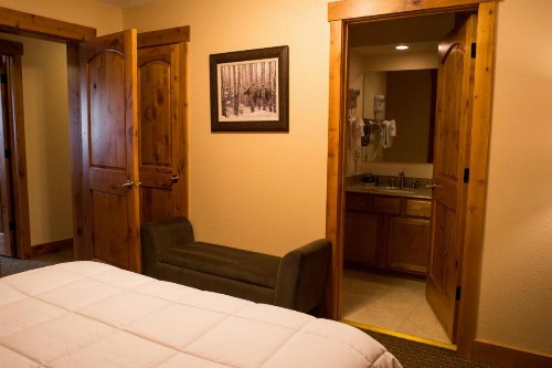 Silver Moon Inn - image 3