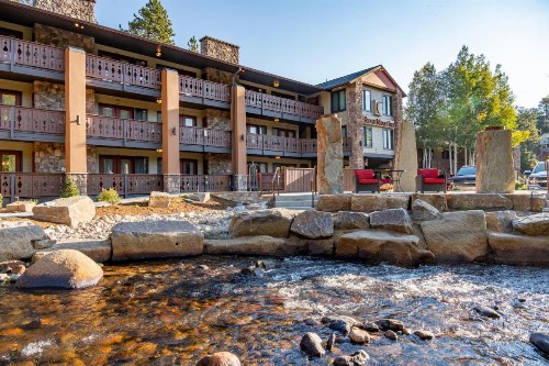 Silver Moon Inn - image 37