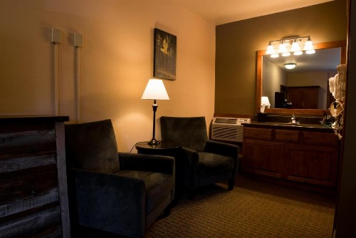 Silver Moon Inn - image 6