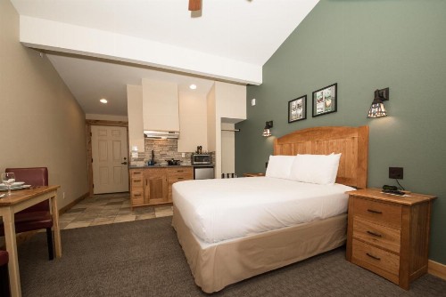 The Maxwell Inn - image 15