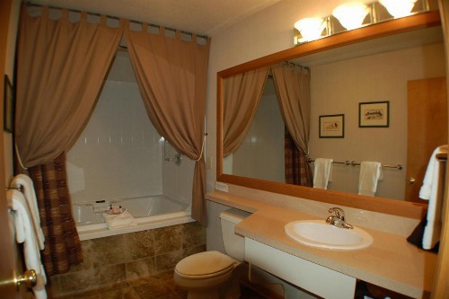 Wildwood Inn - image 12