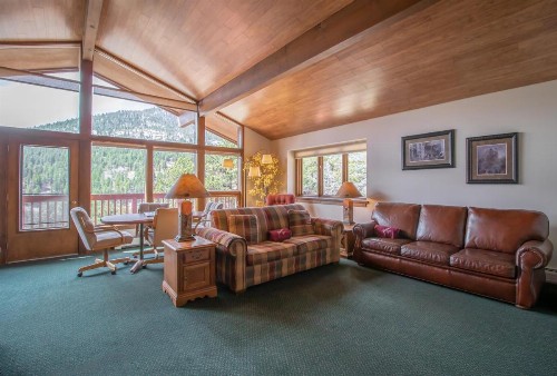 Wildwood Inn - image 40