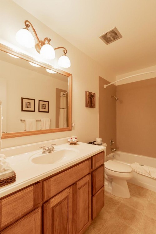 Wildwood Inn - image 7