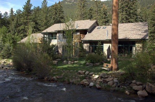Bear Paw Suites