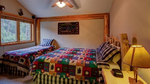 Bear Paw Suites - image 3