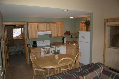 Bear Paw Suites - image 7
