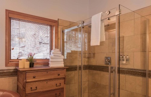 Romantic RiverSong Inn - image 17
