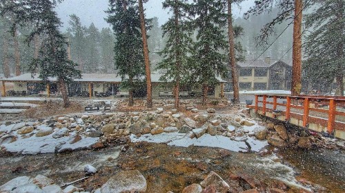 The Inn on Fall River & Fall River Cabins - image 9