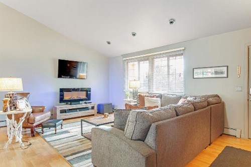 Morgan Pine House - image 3