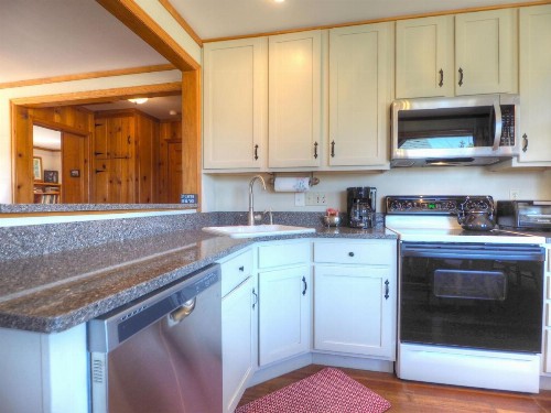 Longs Peak Lookout Cabin - image 11