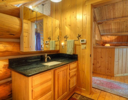 Mounticello Log Cabin - image 8