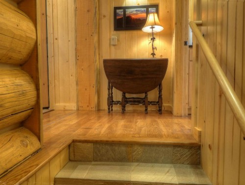 Mounticello Log Cabin - image 4