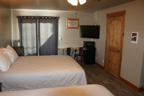 Columbine Inn - image 10