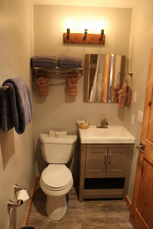 Columbine Inn - image 12