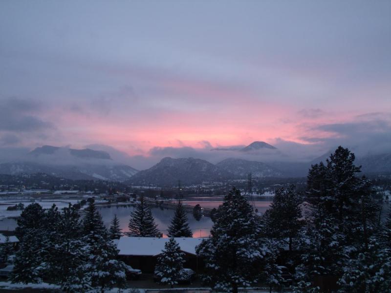 Estes Lake Lodge - image 5