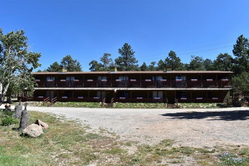 Estes Lake Lodge - image 6