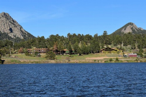 Estes Lake Lodge - image 9