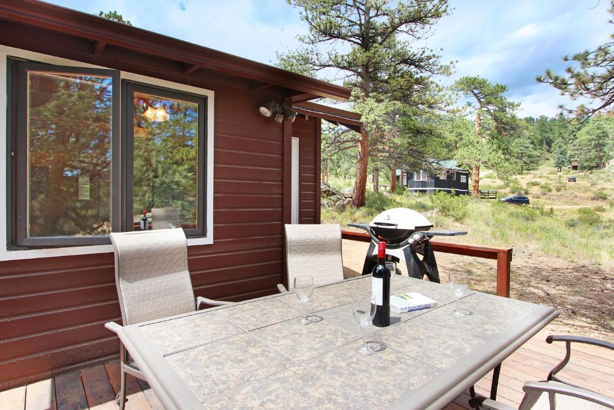Blue Jay Bungalow - image 4
