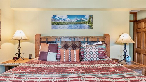 Divine Condominium (3 Bedroom condo) - image 18