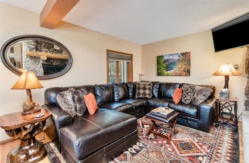 Divine Condominium (3 Bedroom condo) - image 39
