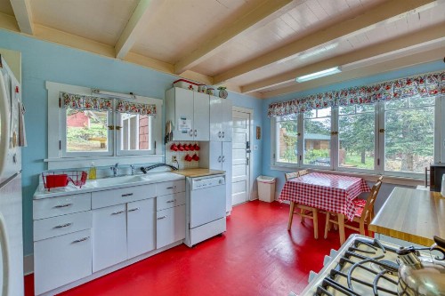 Longs Peak Cabin - image 11