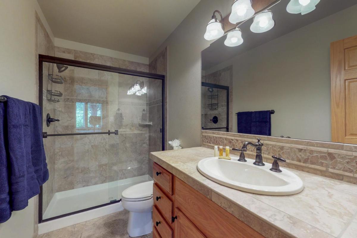River Retreat - image 7