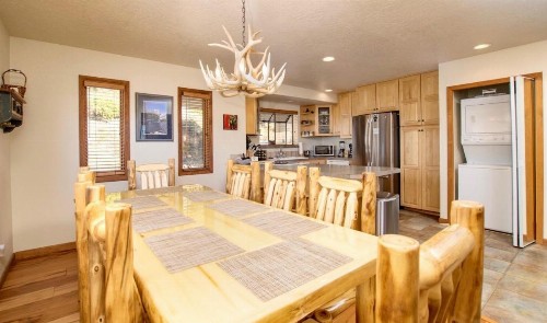 Tranquil Duplex Home - image 12